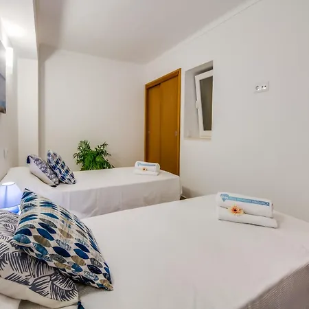 Seafront Apartment, 200m From * Port d'Alcúdia