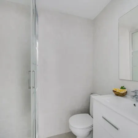 Seafront Apartment, 200m From Port d'Alcúdia