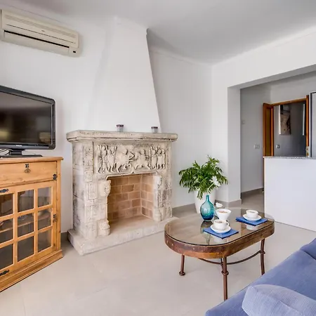 Seafront Apartment, 200m From Apartment Port de Alcudia (Mallorca)